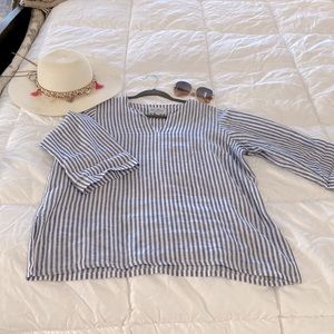 Made in Italy 🇮🇹!  Beautiful Linen Tunic style Top!